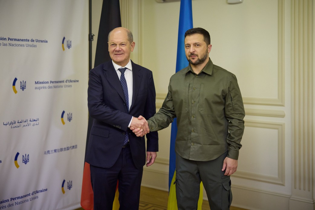 Зеленський і Шольц зустрілись за зачиненими дверима без перекладачів